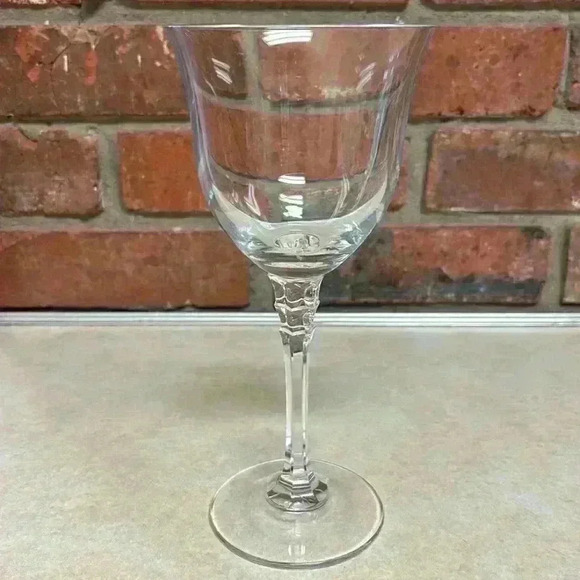 2 Towle Lead Crystal Water/Wine Glasses Pattern "Tudor" - Picture 2 of 8